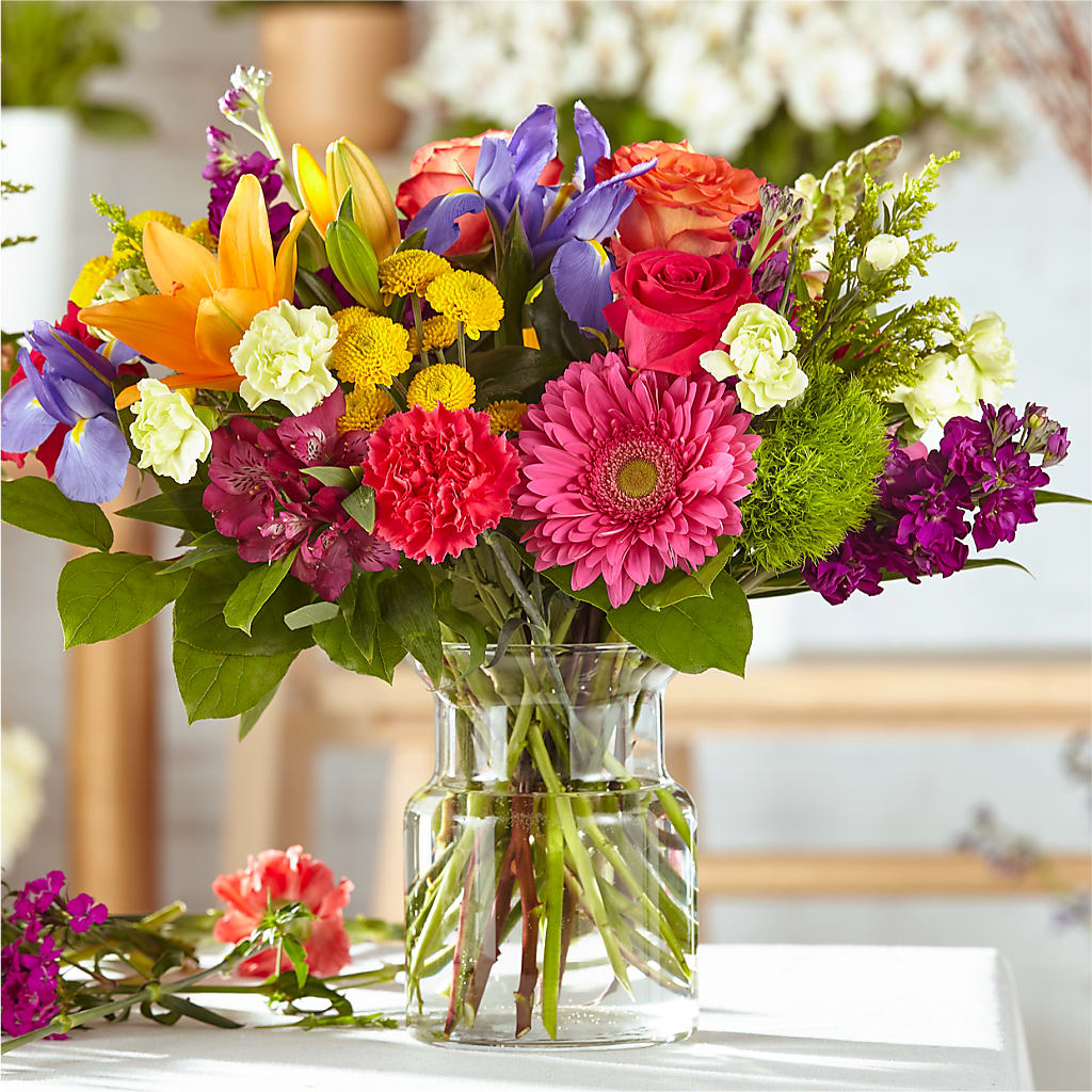 Bold & Bright – A Florist Original – Woodbury Flowers, Woodbury GA