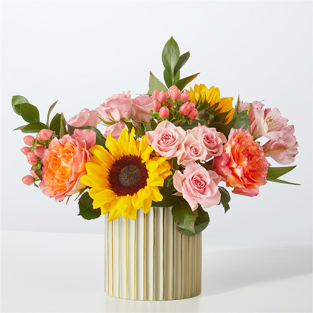 Sun's Out Bouquet – Woodbury Flowers, Woodbury GA