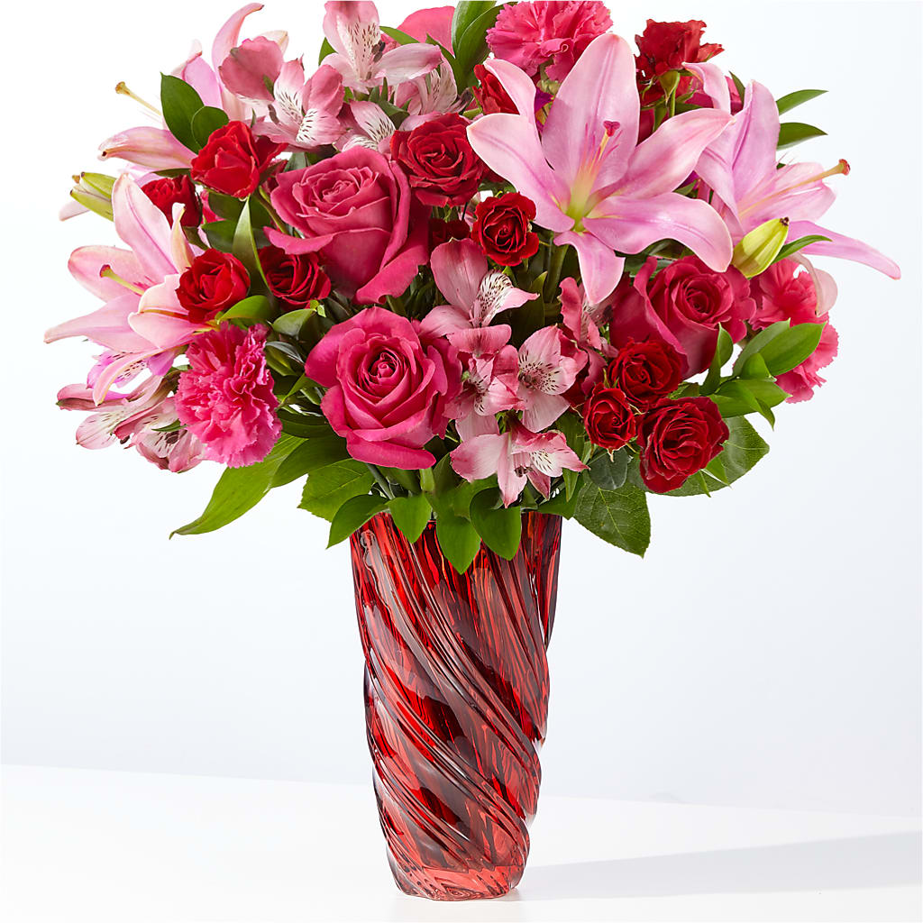 In Love Bouquet with Luxe Swirl Vase – Woodbury Flowers, Woodbury GA