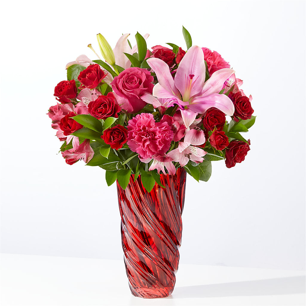 In Love Bouquet with Luxe Swirl Vase – Woodbury Flowers, Woodbury GA
