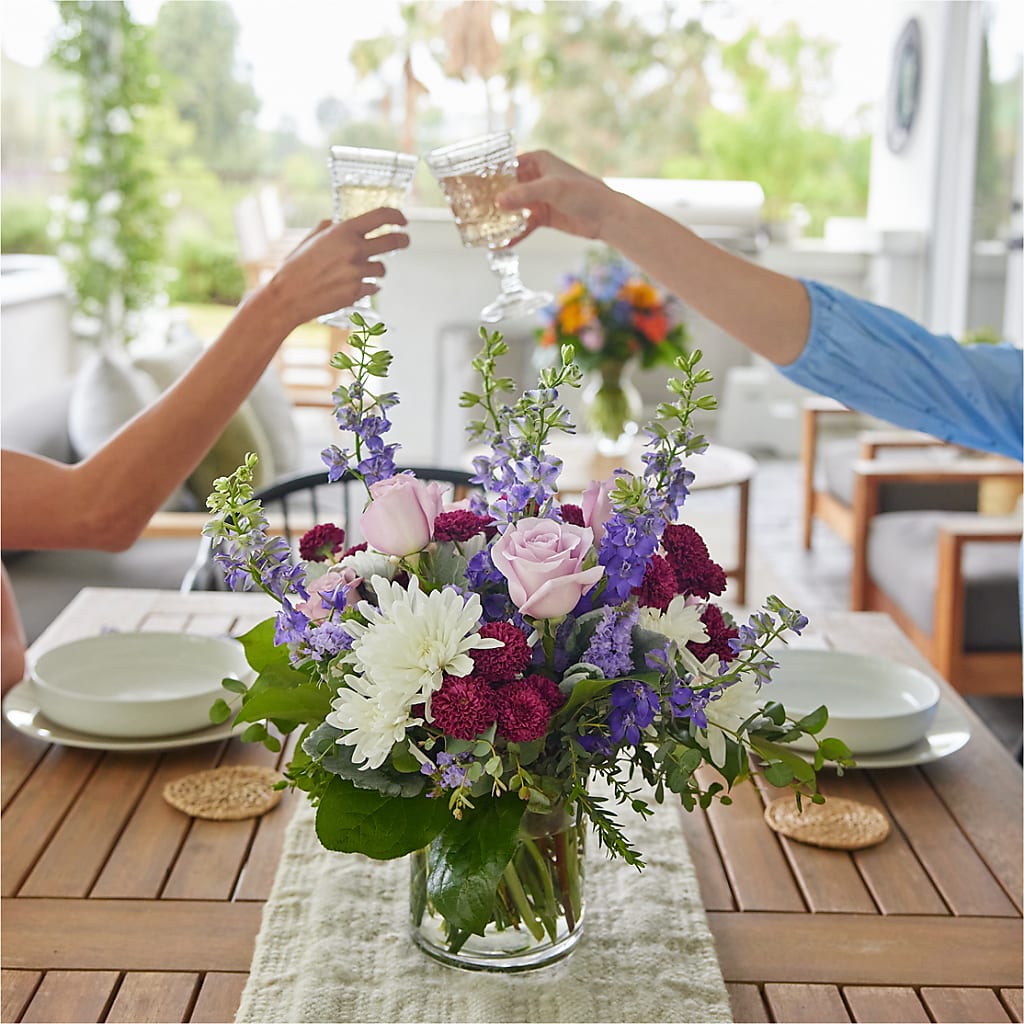 Violet Frost Bouquet – Woodbury Flowers, Woodbury GA