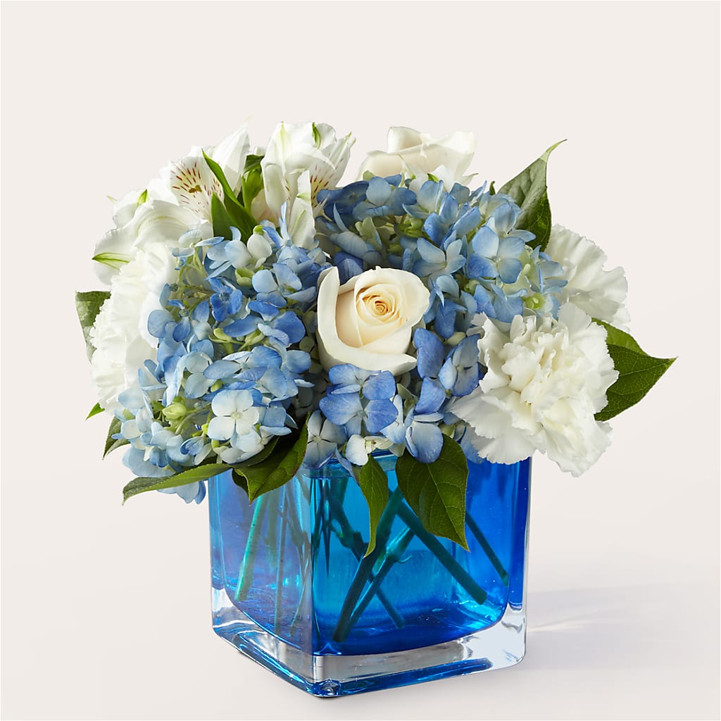 Soothing Waters Bouquet – Woodbury Flowers, Woodbury GA