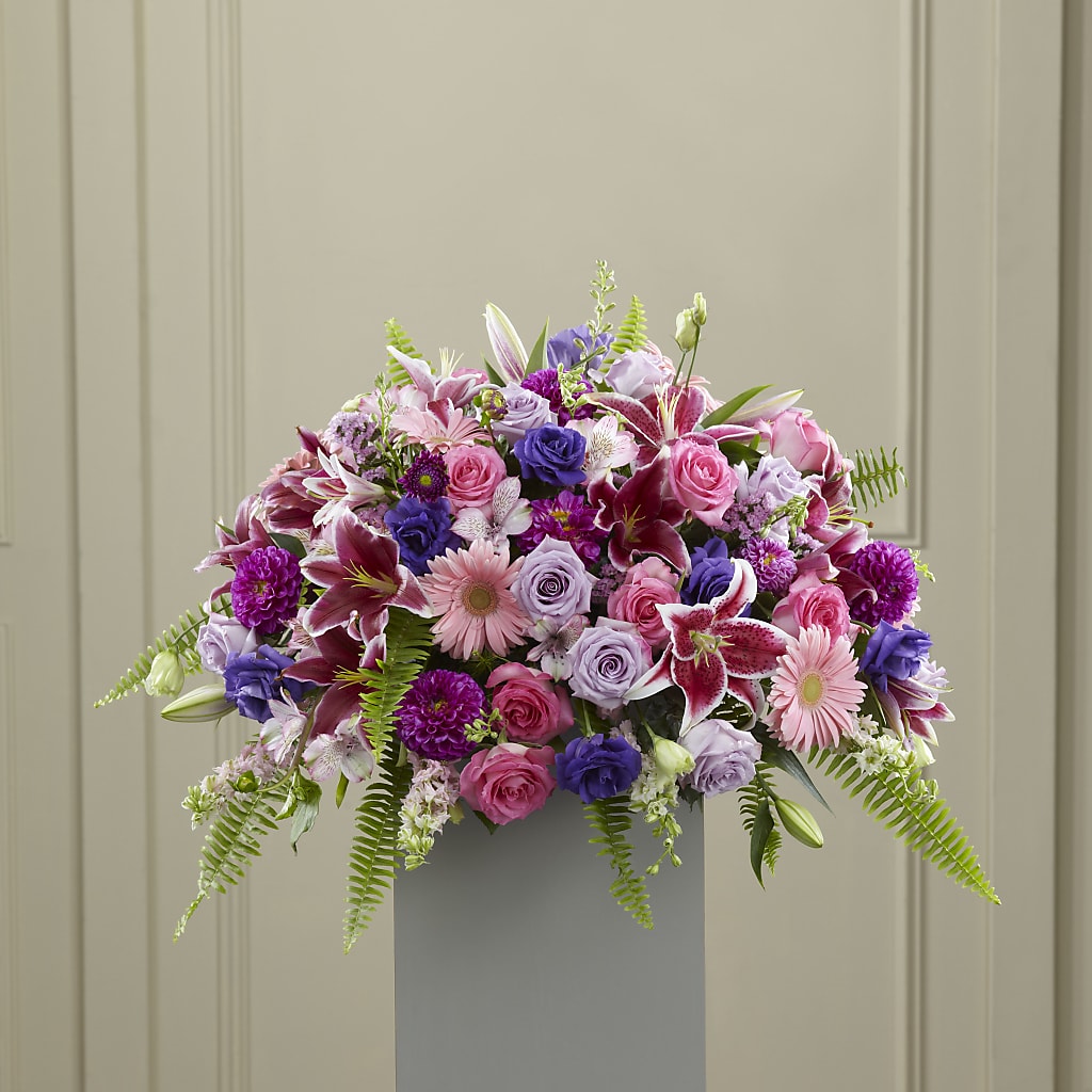Fare Thee Well Pedestal – Woodbury Flowers, Woodbury GA