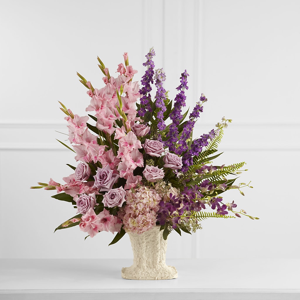 Flowing Garden Arrangement – Woodbury Flowers, Woodbury GA