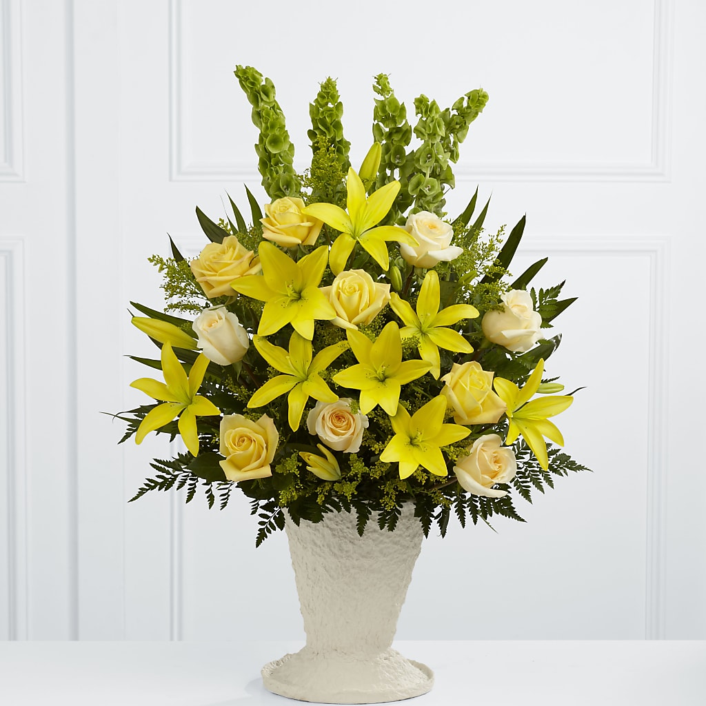 Golden Memories Arrangement – Woodbury Flowers, Woodbury GA