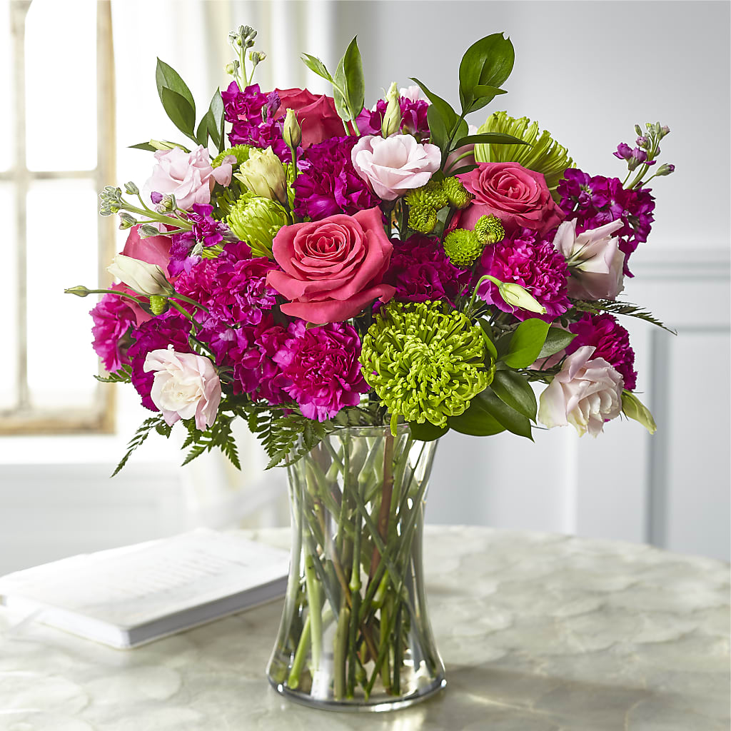 Everlasting Embrace Bouquet – Woodbury Flowers, Woodbury GA