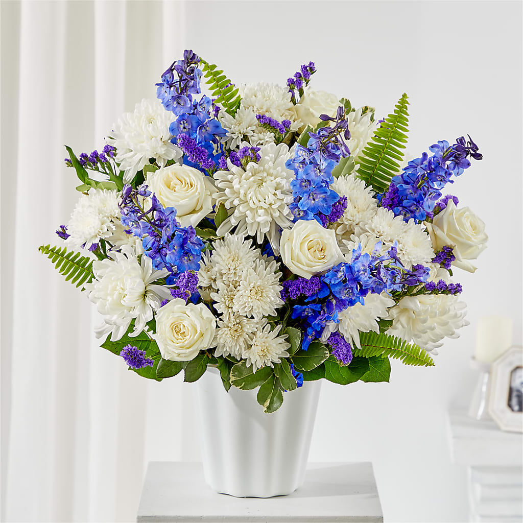 Hold Dear Tabletop Basket – Woodbury Flowers, Woodbury GA