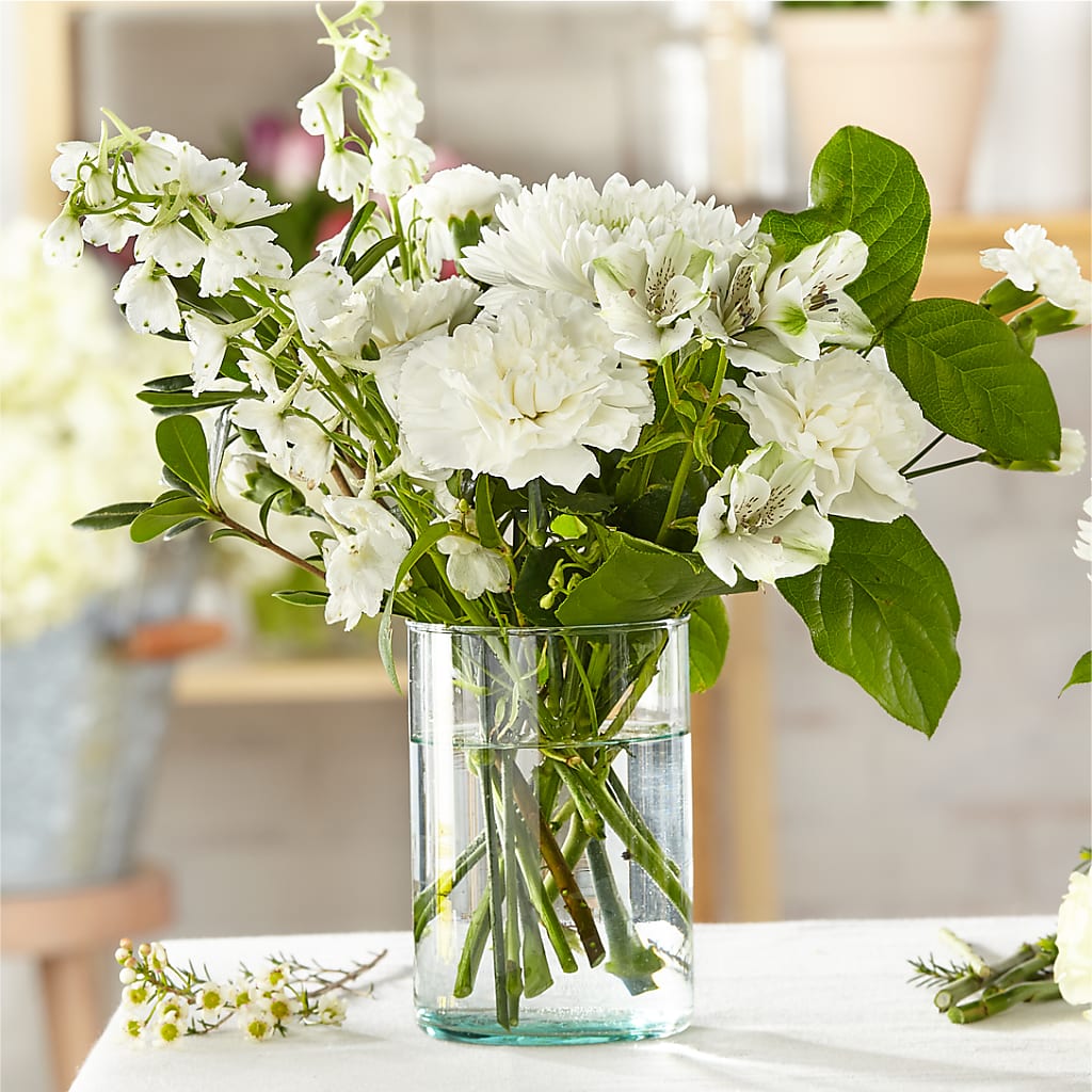 Classic Ivory – A Florist Original – Woodbury Flowers, Woodbury GA