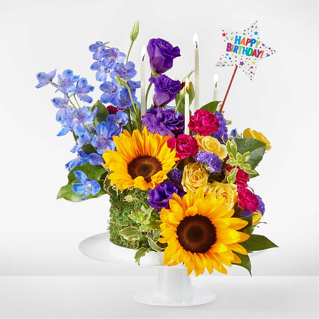 Star of the Day Floral Cake – Woodbury Flowers, Woodbury GA