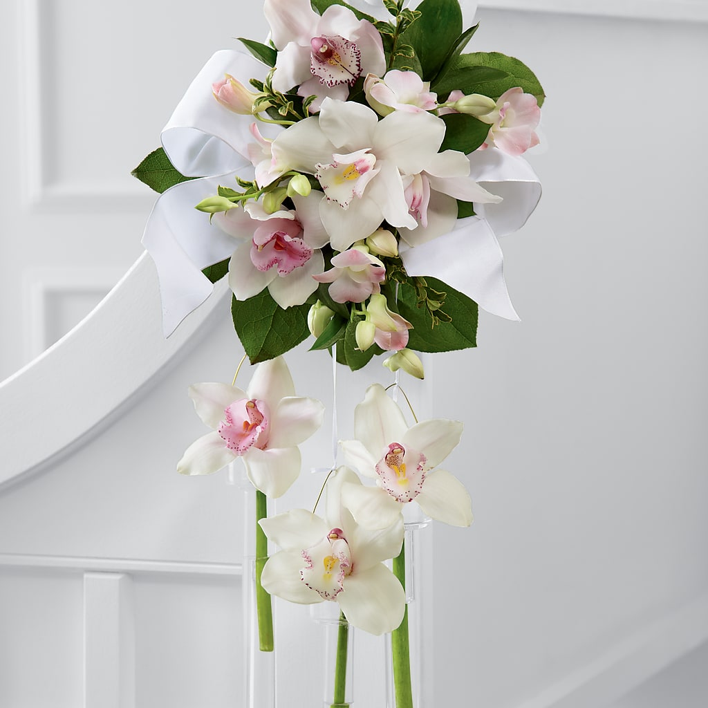 Perfect Entrance Pew Arrangement – Woodbury Flowers, Woodbury GA