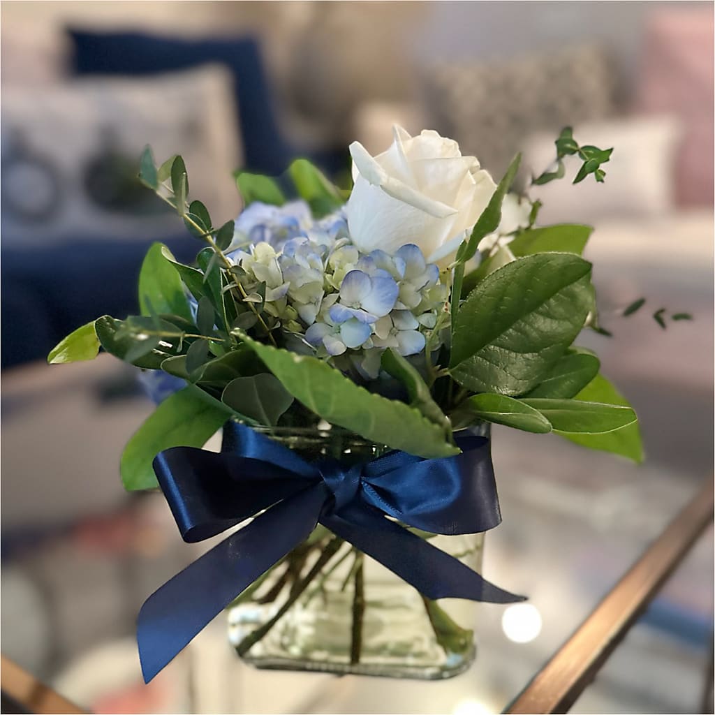 Sky Blue Delight Bouquet –  Woodbury Flowers, Woodbury GA