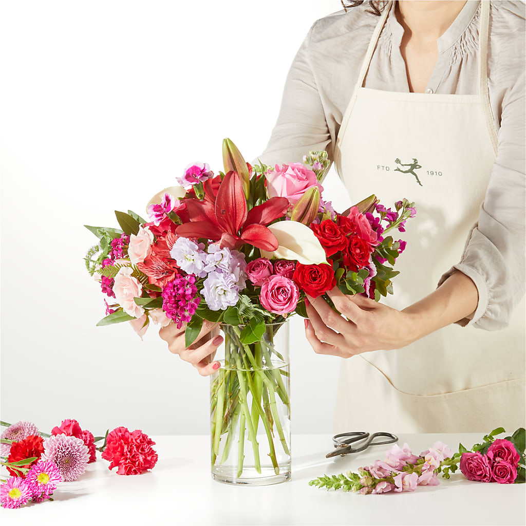 Swooning Over You - A Luxury Florist Original –  Woodbury Flowers, Woodbury GA