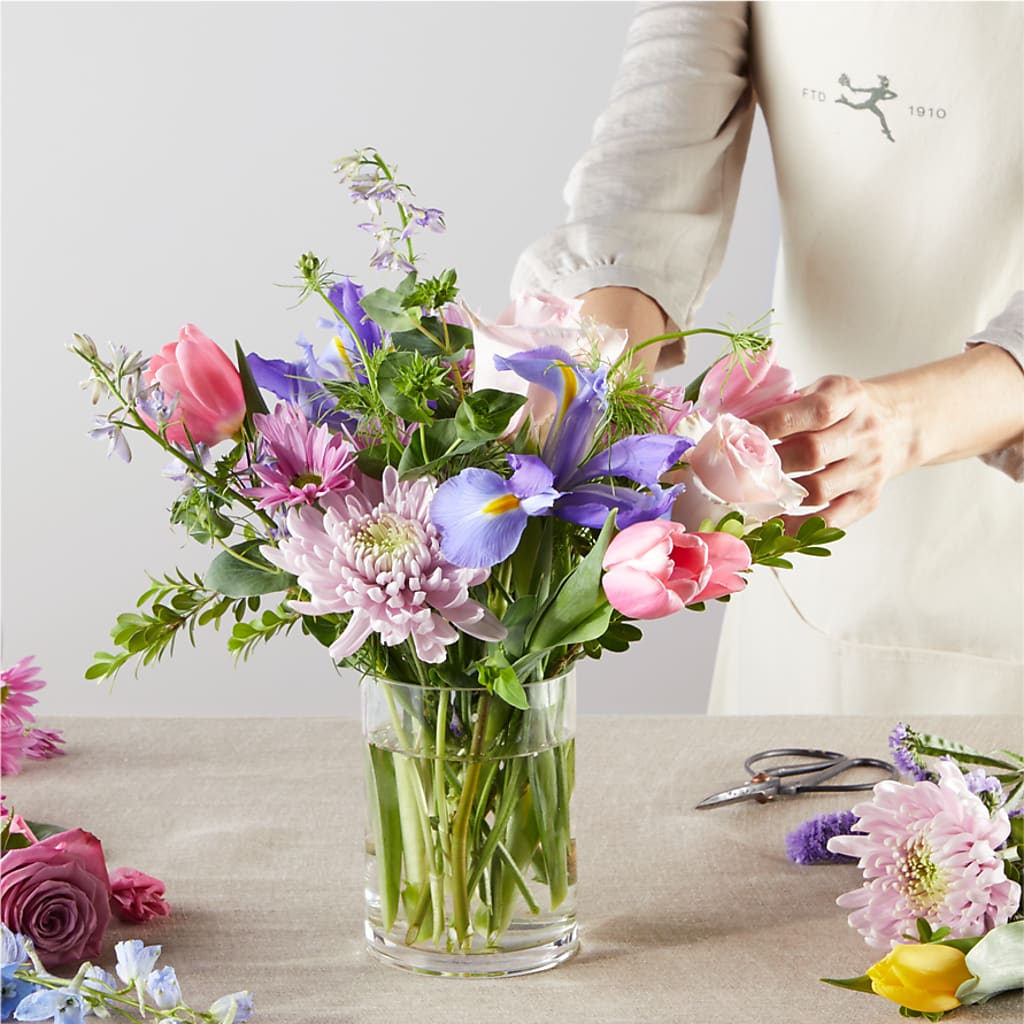 Pastel Tradition - A Florist Original –  Woodbury Flowers, Woodbury GA