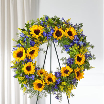 Bright Rays Wreath –  Woodbury Flowers, Woodbury GA