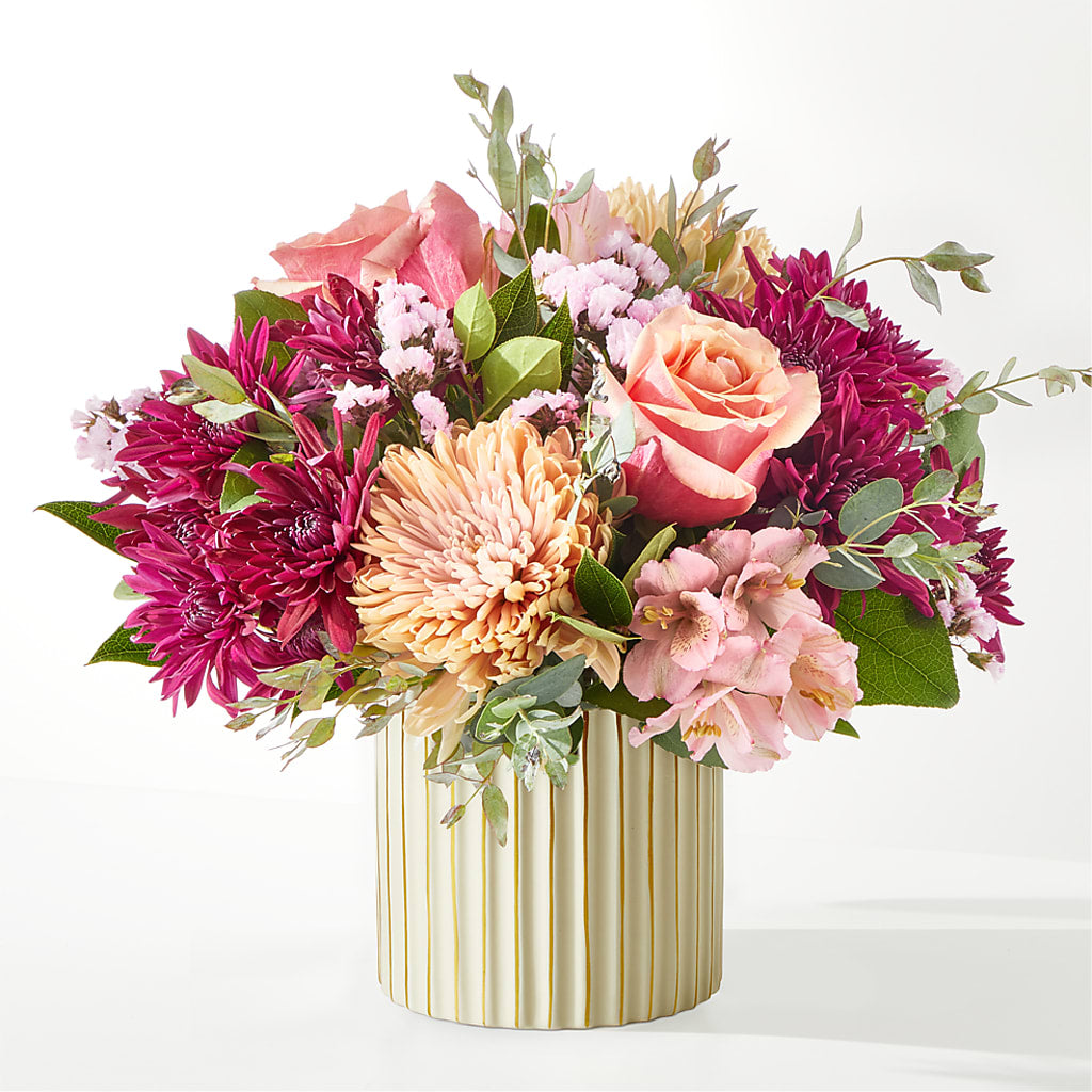 Berry Cobbler Bouquet with Ivory Vase –  Woodbury Flowers, Woodbury GA