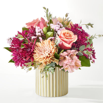 Berry Cobbler Bouquet with Ivory Vase –  Woodbury Flowers, Woodbury GA