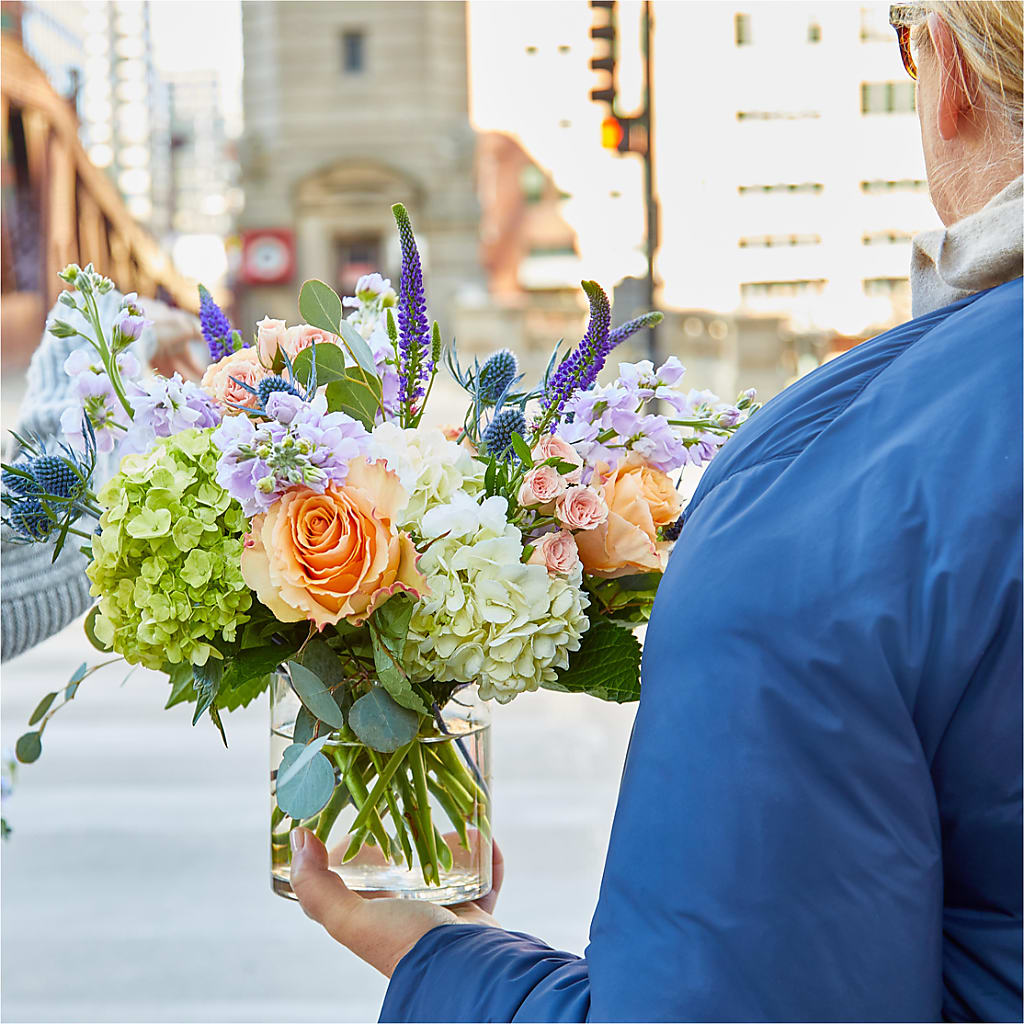 Porch Swing Bouquet –  Woodbury Flowers, Woodbury GA
