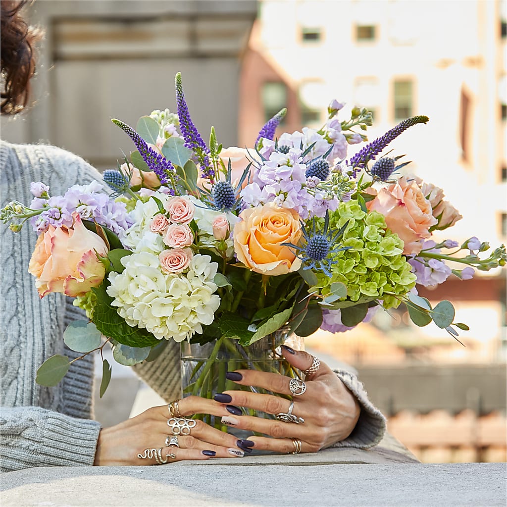 Porch Swing Bouquet –  Woodbury Flowers, Woodbury GA