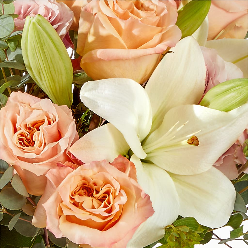 Grapefruit Splash Bouquet –  Woodbury Flowers, Woodbury GA