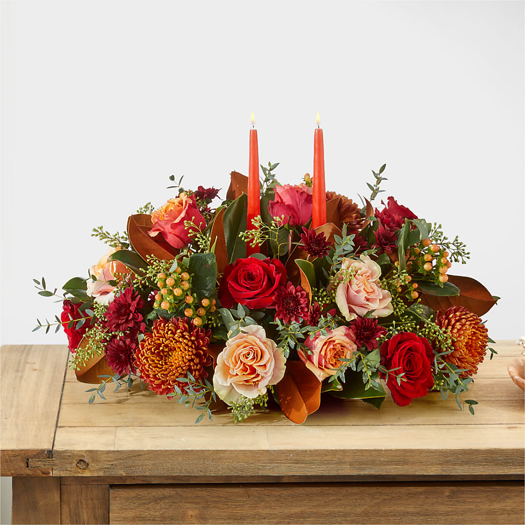 Gather Near Centerpiece –  Woodbury Flowers, Woodbury GA